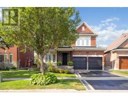 12 BRANTHAVEN COURT, Whitby, Ontario
