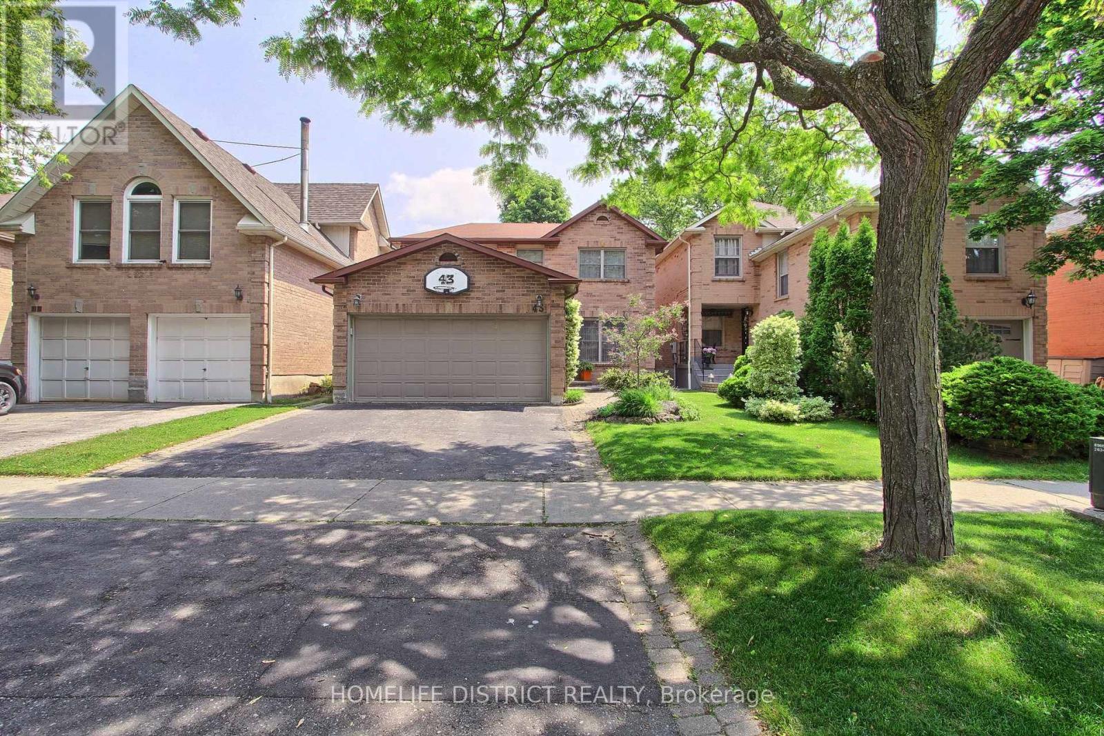 43 Daniels Crescent, Ajax, Ontario  L1T 1X8 - Photo 4 - E12978546