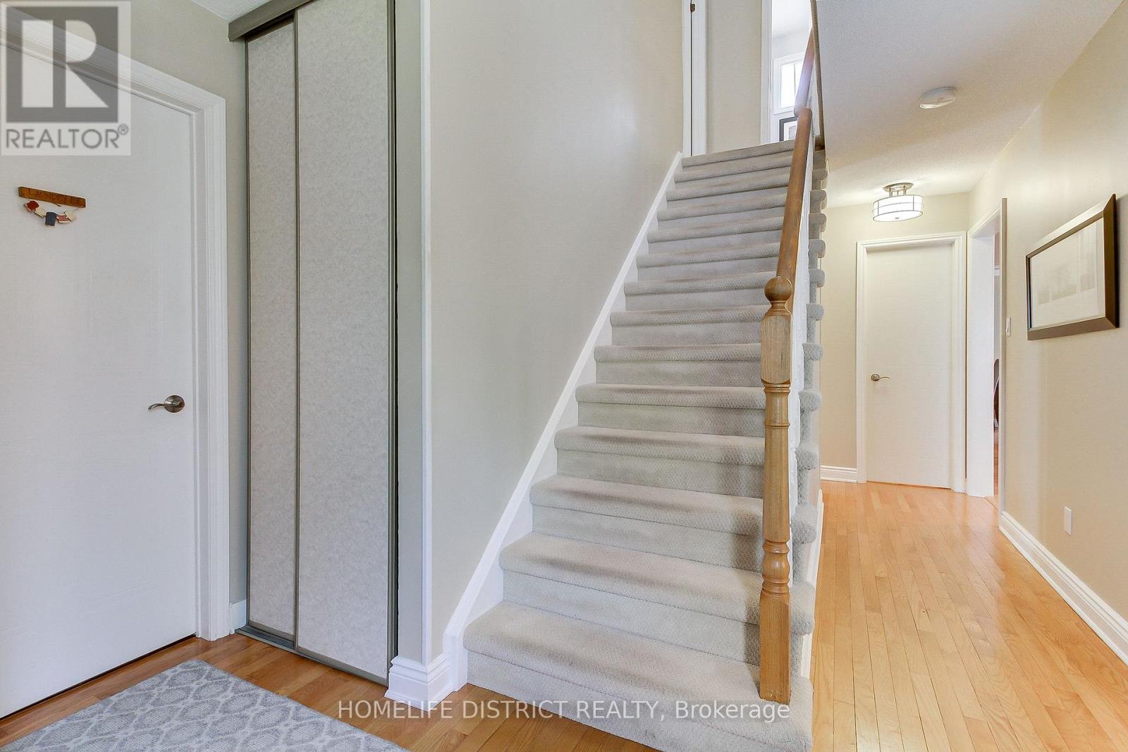 43 Daniels Crescent, Ajax, Ontario  L1T 1X8 - Photo 8 - E12978546