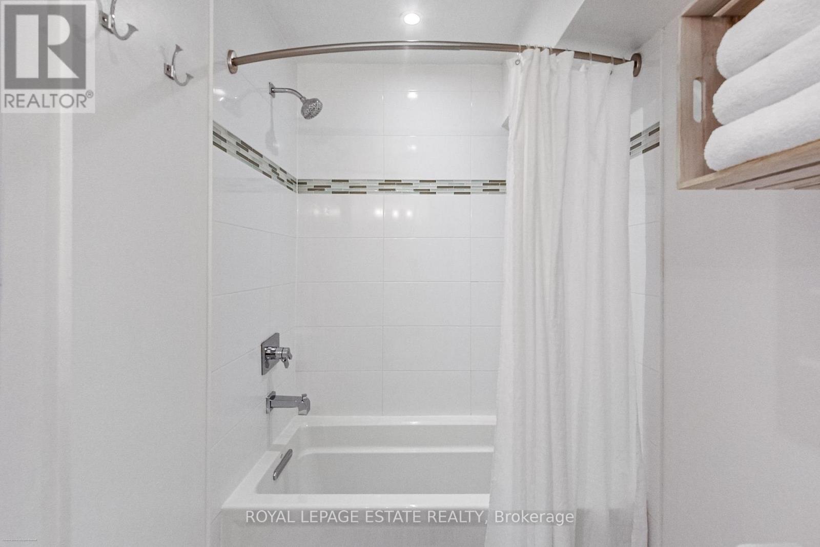 203 - 101 Hammersmith Avenue, Toronto, Ontario M4E 2W3 - Photo 20 - E12978576