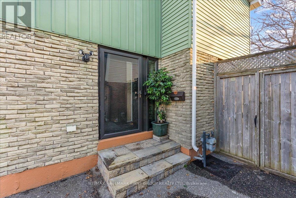 1182 Venus Crescent, Oshawa, Ontario  L1J 6E4 - Photo 3 - E12978714