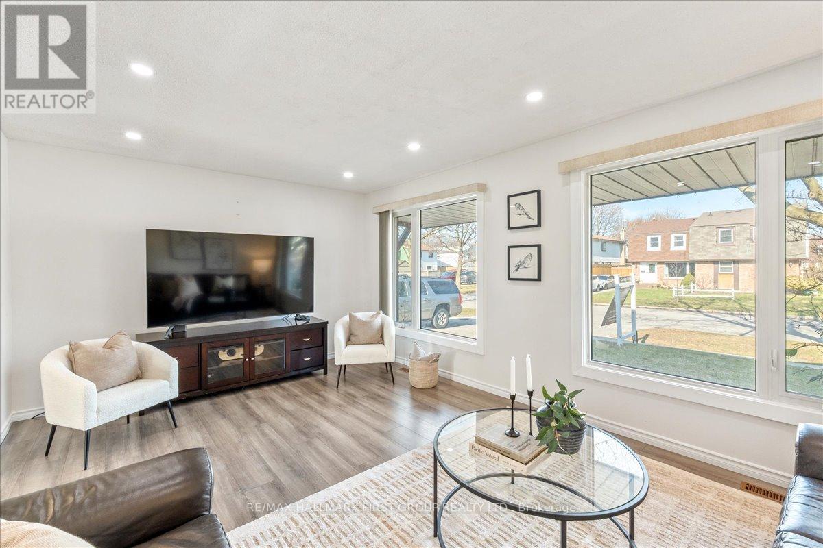 1182 Venus Crescent, Oshawa, Ontario  L1J 6E4 - Photo 8 - E12978714