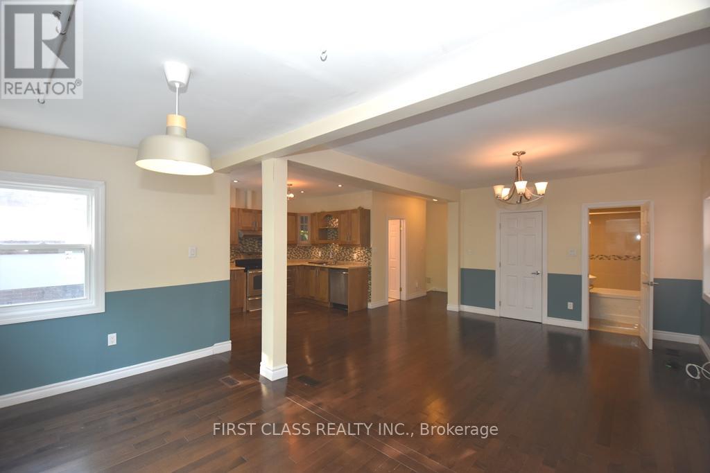 102 Greenwood Avenue, Toronto, Ontario  M4L 2P6 - Photo 42 - E12978716