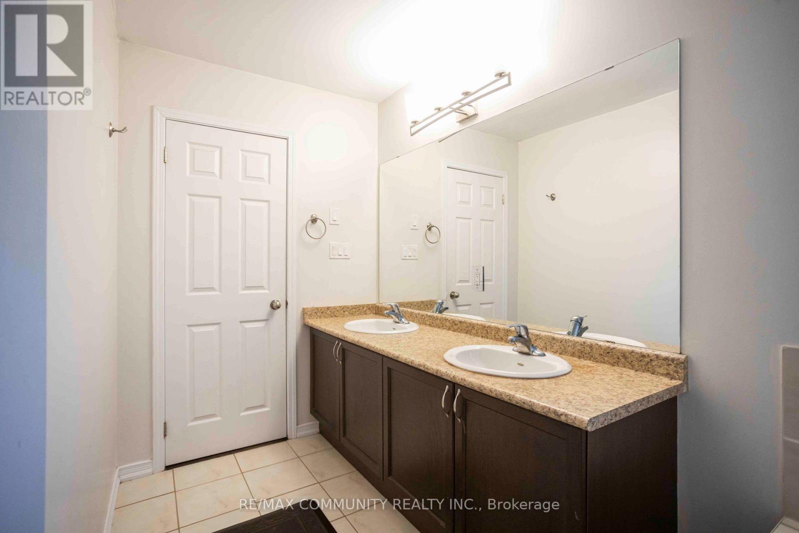 74 Stannardville Drive, Ajax, Ontario  L1T 0M4 - Photo 19 - E12978742