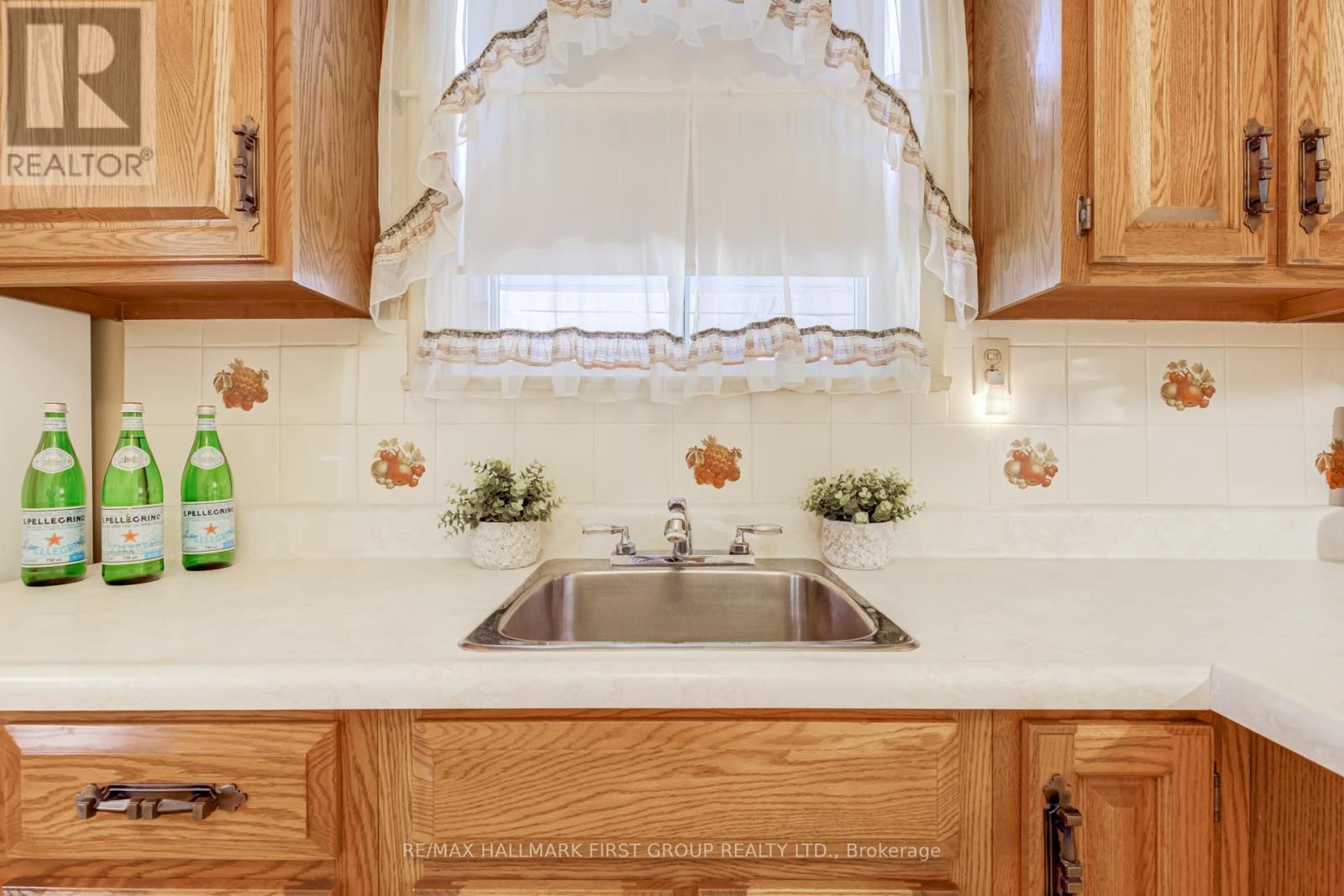 89 Ranstone Gardens, Toronto, Ontario  M1K 2T9 - Photo 6 - E12978744