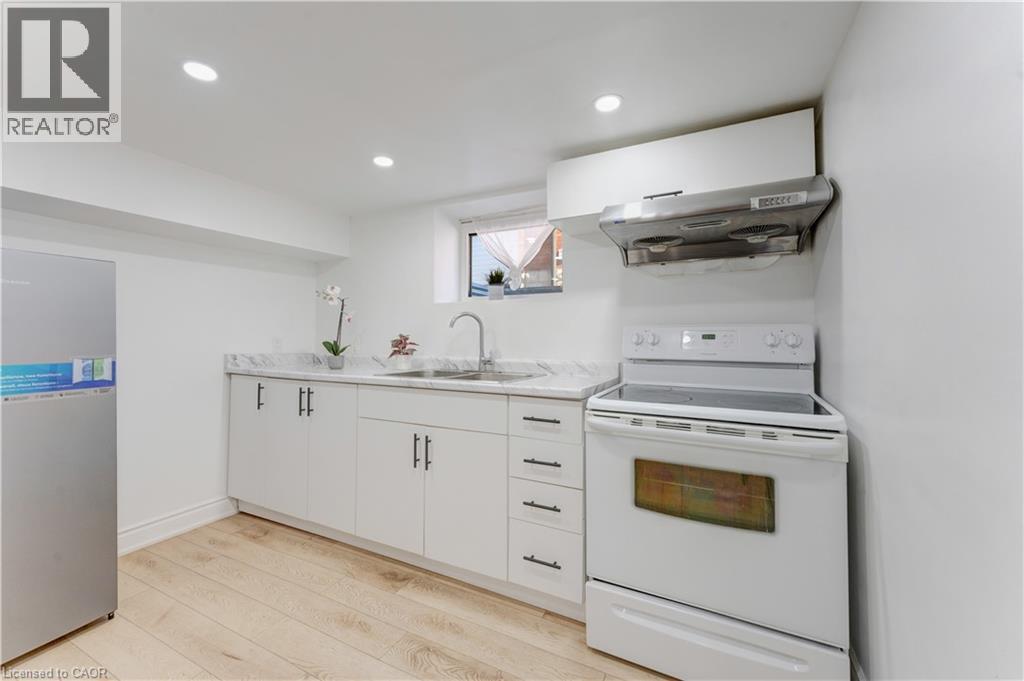 24 Onward Avenue, Kitchener, Ontario  N2H 3J7 - Photo 20 - 40816685