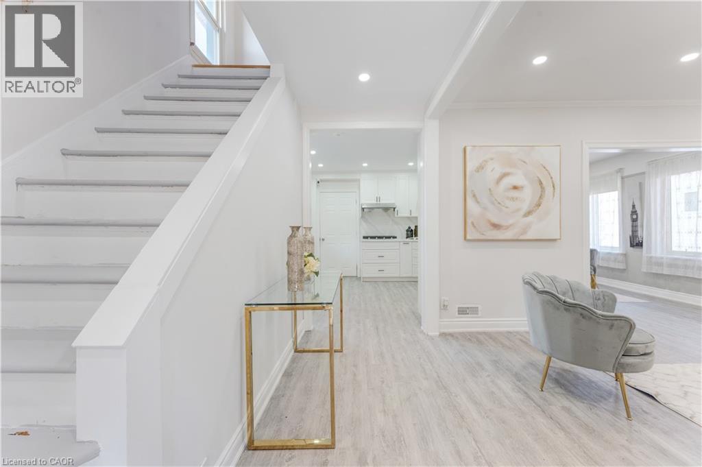 24 Onward Avenue, Kitchener, Ontario  N2H 3J7 - Photo 8 - 40816685