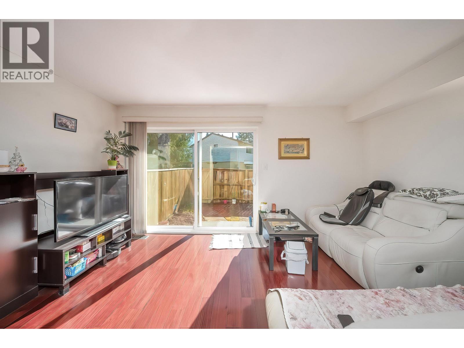 6866 Arlington Street, Vancouver, British Columbia  V5S 3N9 - Photo 4 - R3109091