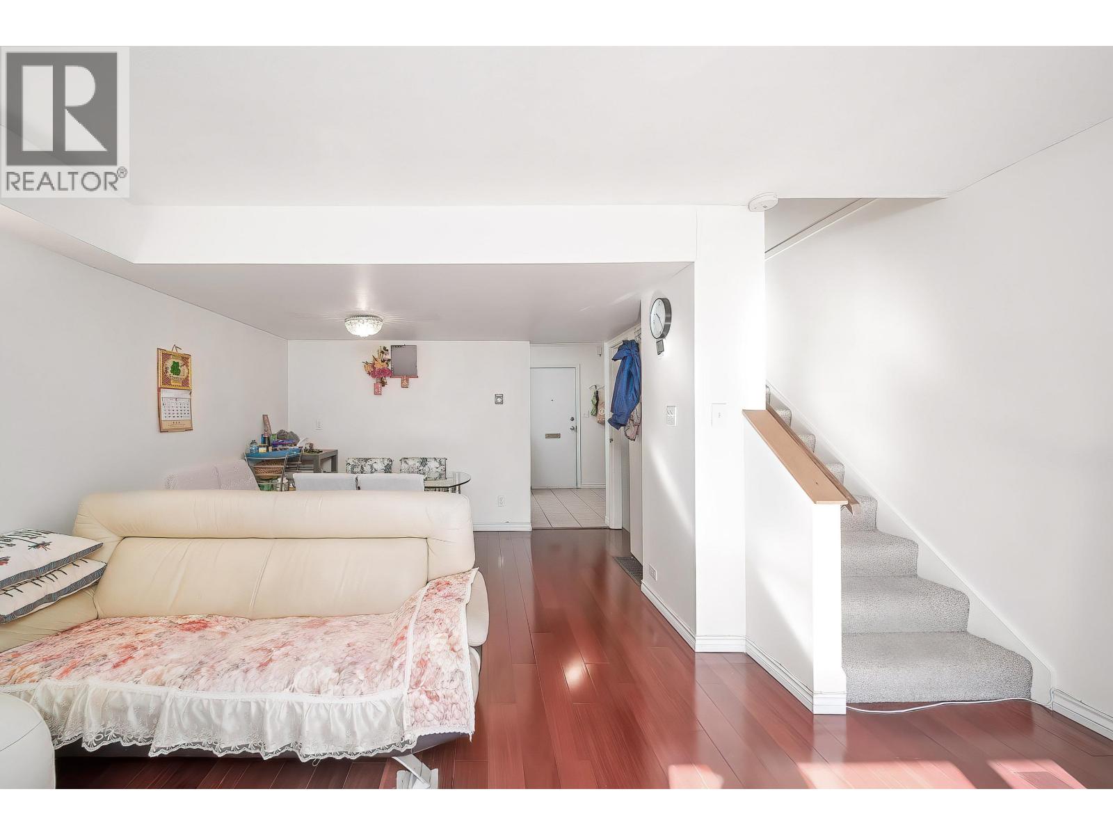 6866 Arlington Street, Vancouver, British Columbia  V5S 3N9 - Photo 8 - R3109091