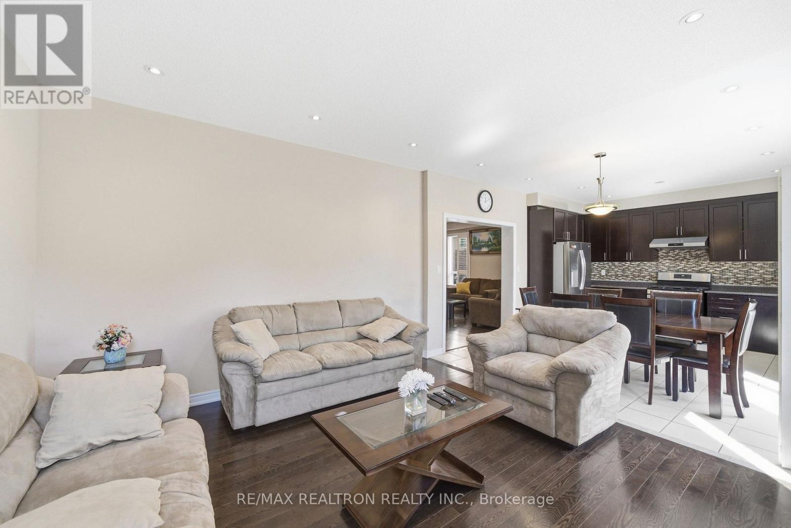 5 Watson Drive, New Tecumseth, Ontario  L0G 1W0 - Photo 17 - N12978428