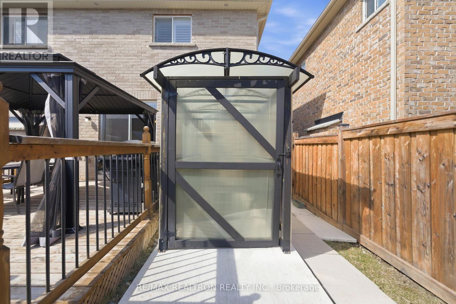 5 Watson Drive, New Tecumseth, Ontario  L0G 1W0 - Photo 33 - N12978428