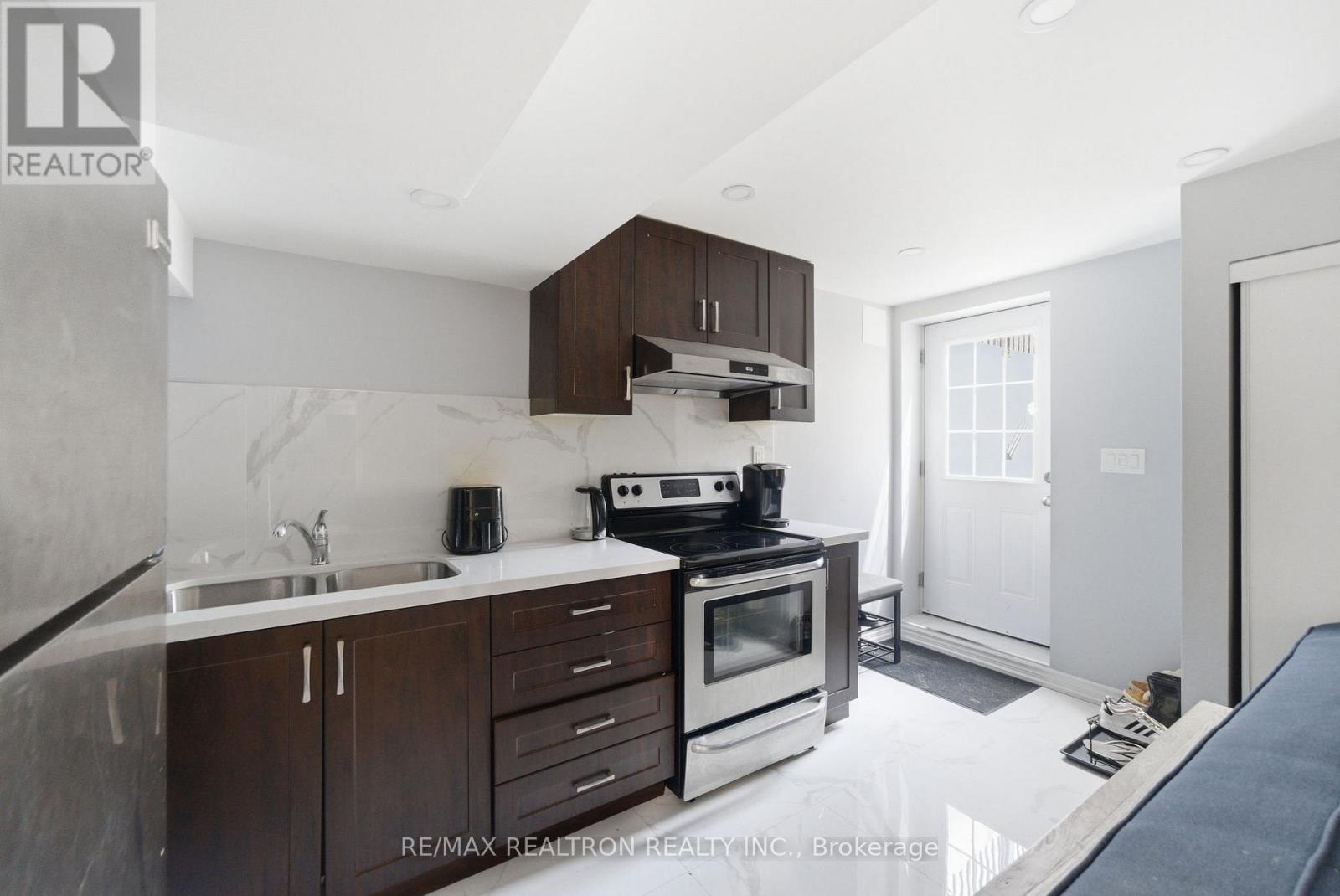 5 Watson Drive, New Tecumseth, Ontario  L0G 1W0 - Photo 35 - N12978428