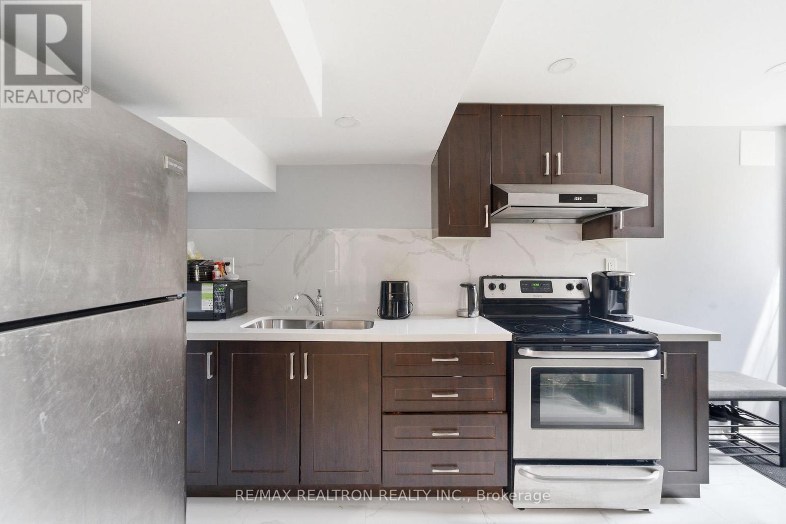 5 Watson Drive, New Tecumseth, Ontario  L0G 1W0 - Photo 36 - N12978428