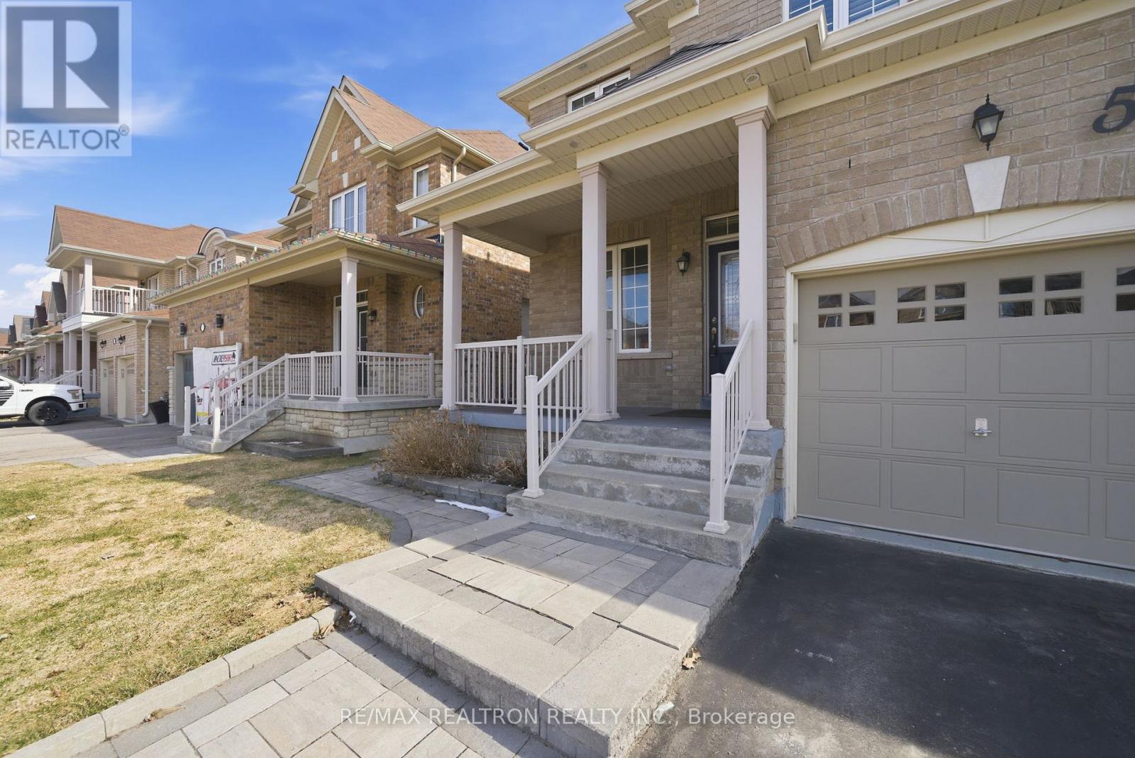 5 Watson Drive, New Tecumseth, Ontario  L0G 1W0 - Photo 4 - N12978428