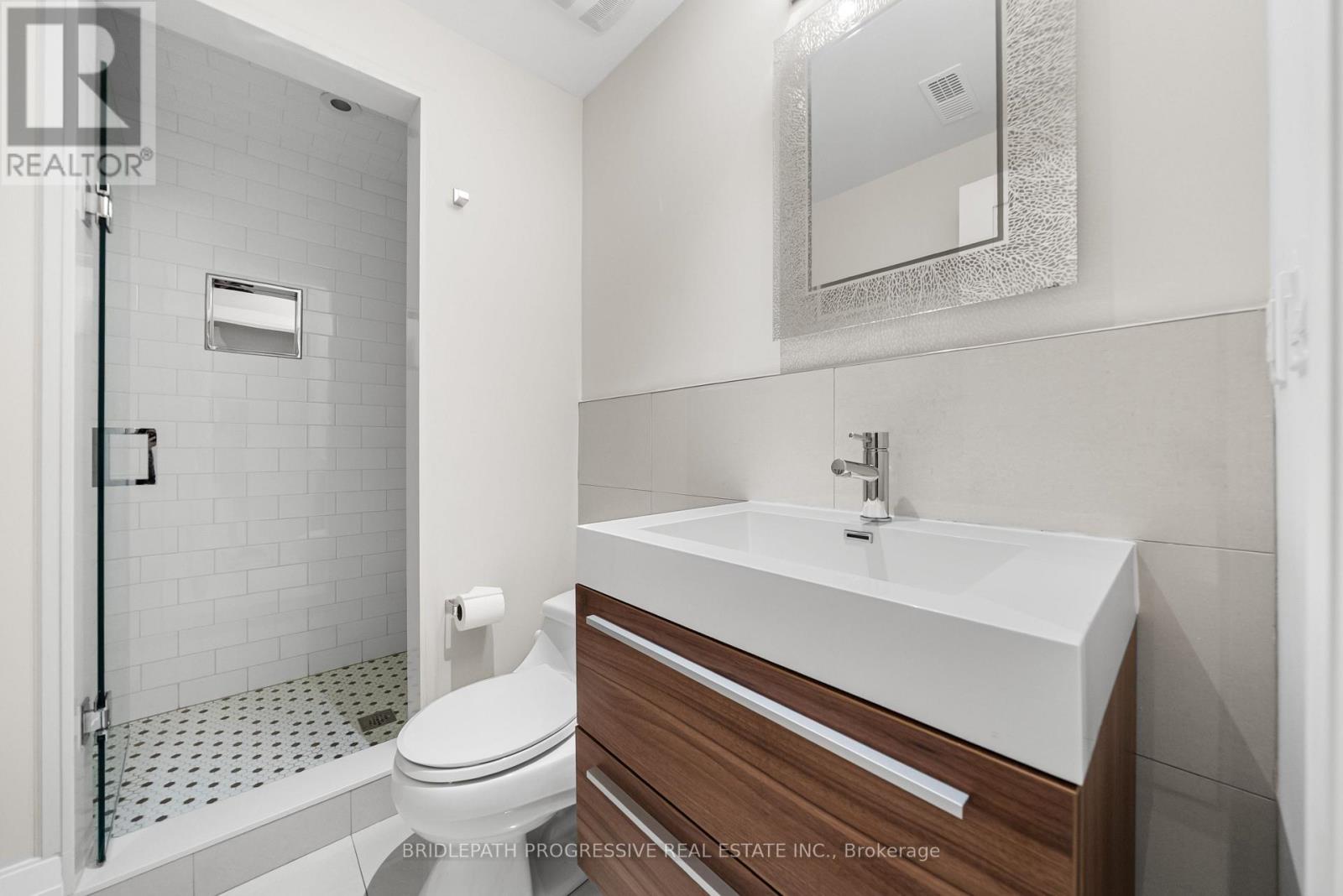 25 Portree Crescent S, Markham, Ontario  L3T 3G1 - Photo 36 - N12978500