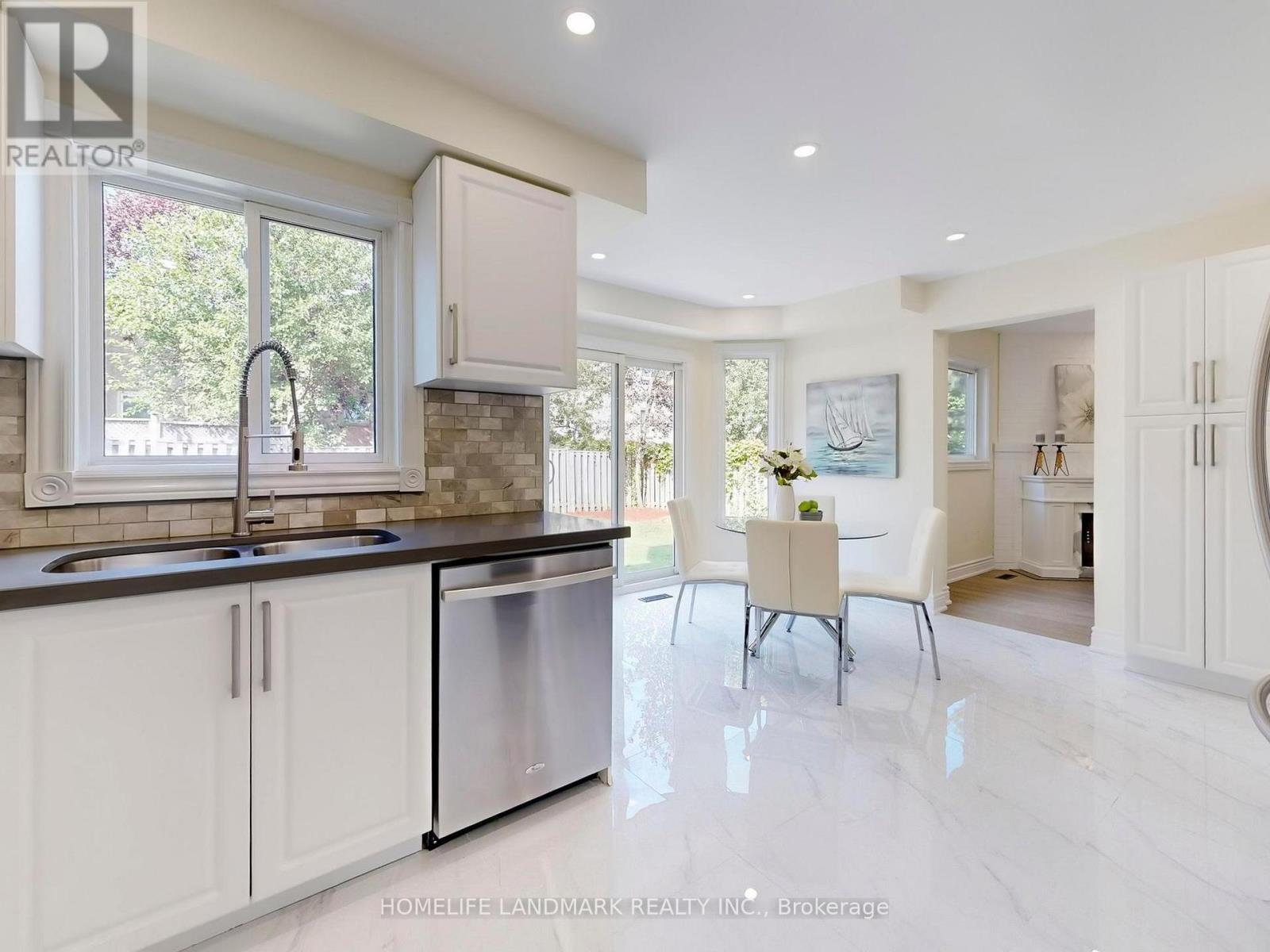 27 Penny Crescent, Markham, Ontario  L3P 5Y2 - Photo 12 - N12978536