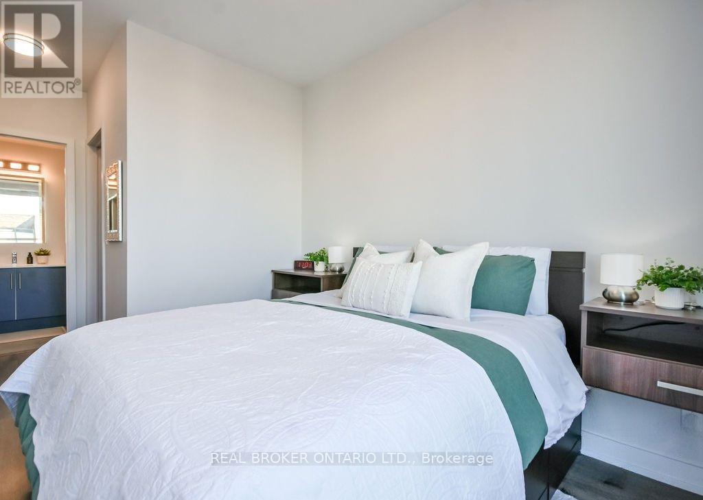 333 Sea Ray Avenue, Innisfil, Ontario  L9S 0M3 - Photo 19 - N12978544