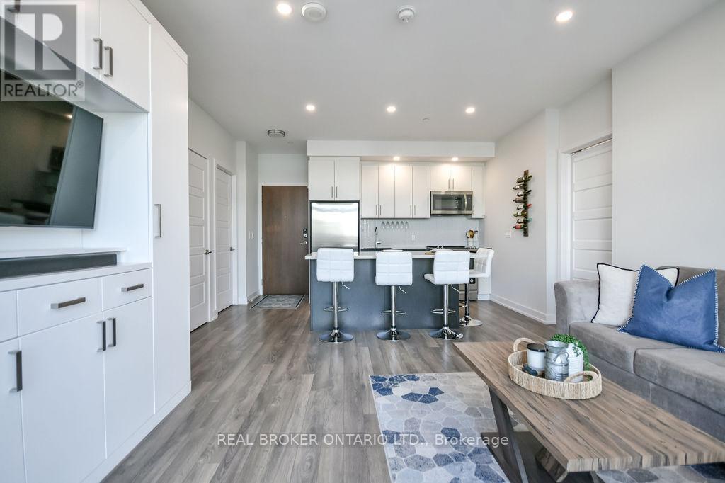 333 Sea Ray Avenue, Innisfil, Ontario  L9S 0M3 - Photo 5 - N12978544