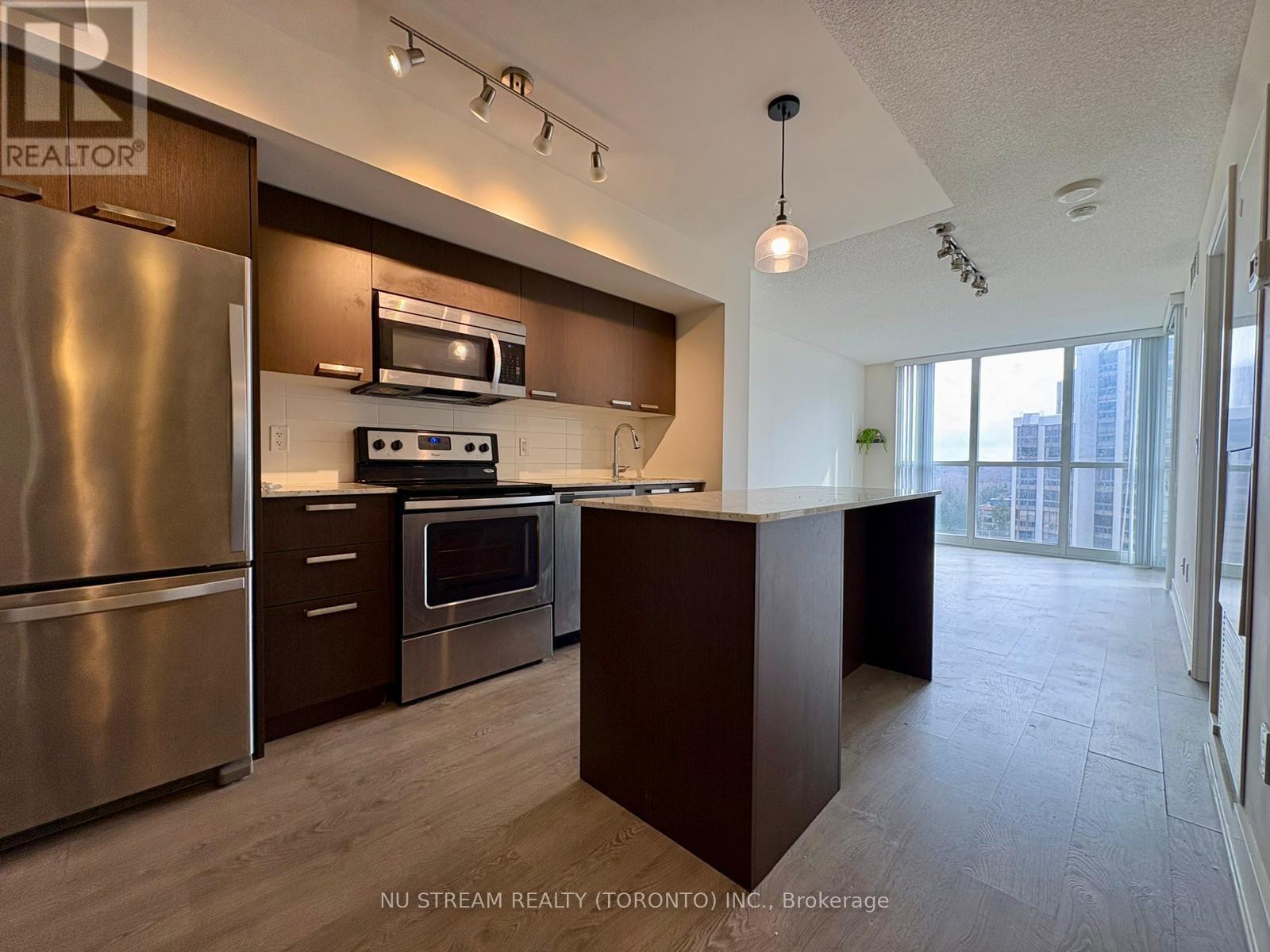 911 - 88 SHEPPARD AVENUE E, Toronto, Ontario