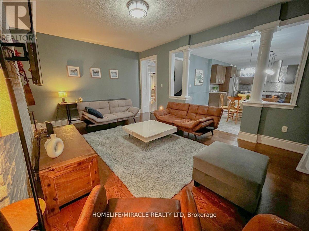 7 Riley Street, Innisfil (Cookstown), Ontario  L0L 1L0 - Photo 10 - N12978594