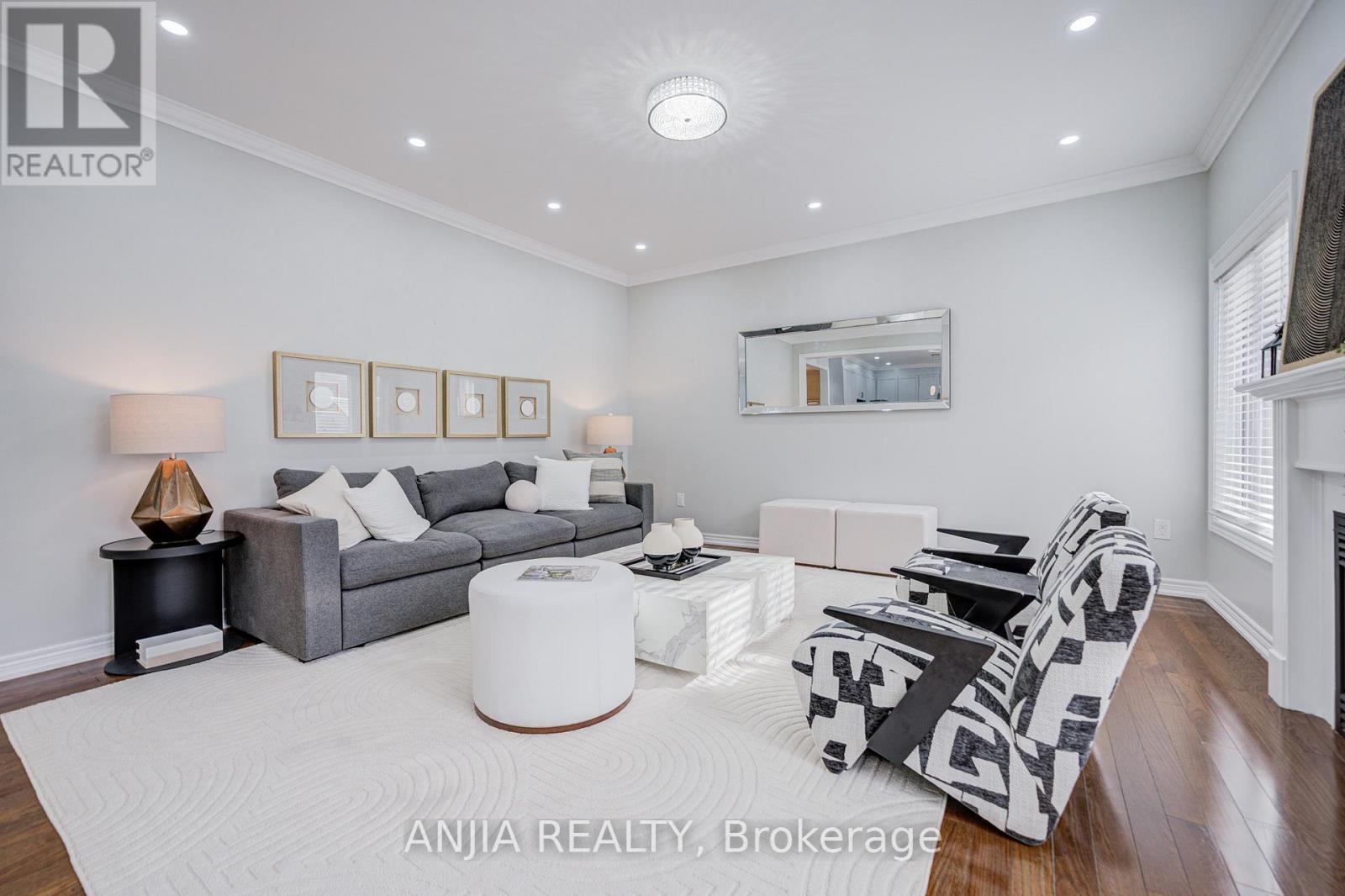 409 Williamson Road, Markham, Ontario  L6E 0K4 - Photo 13 - N12978612