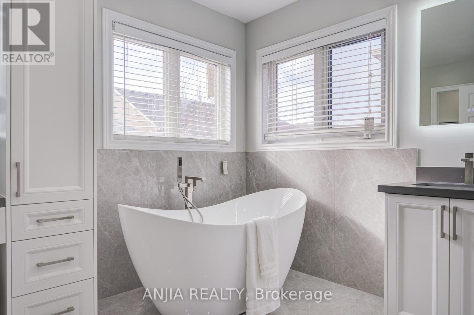 409 Williamson Road, Markham, Ontario  L6E 0K4 - Photo 23 - N12978612