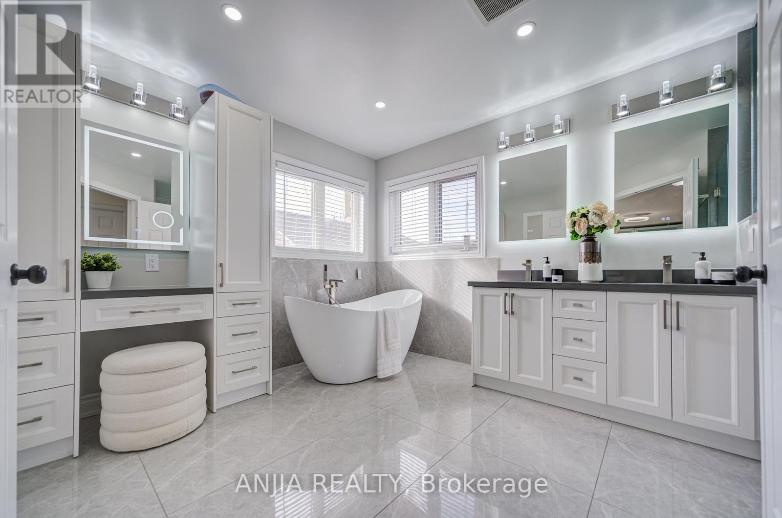 409 Williamson Road, Markham, Ontario  L6E 0K4 - Photo 24 - N12978612