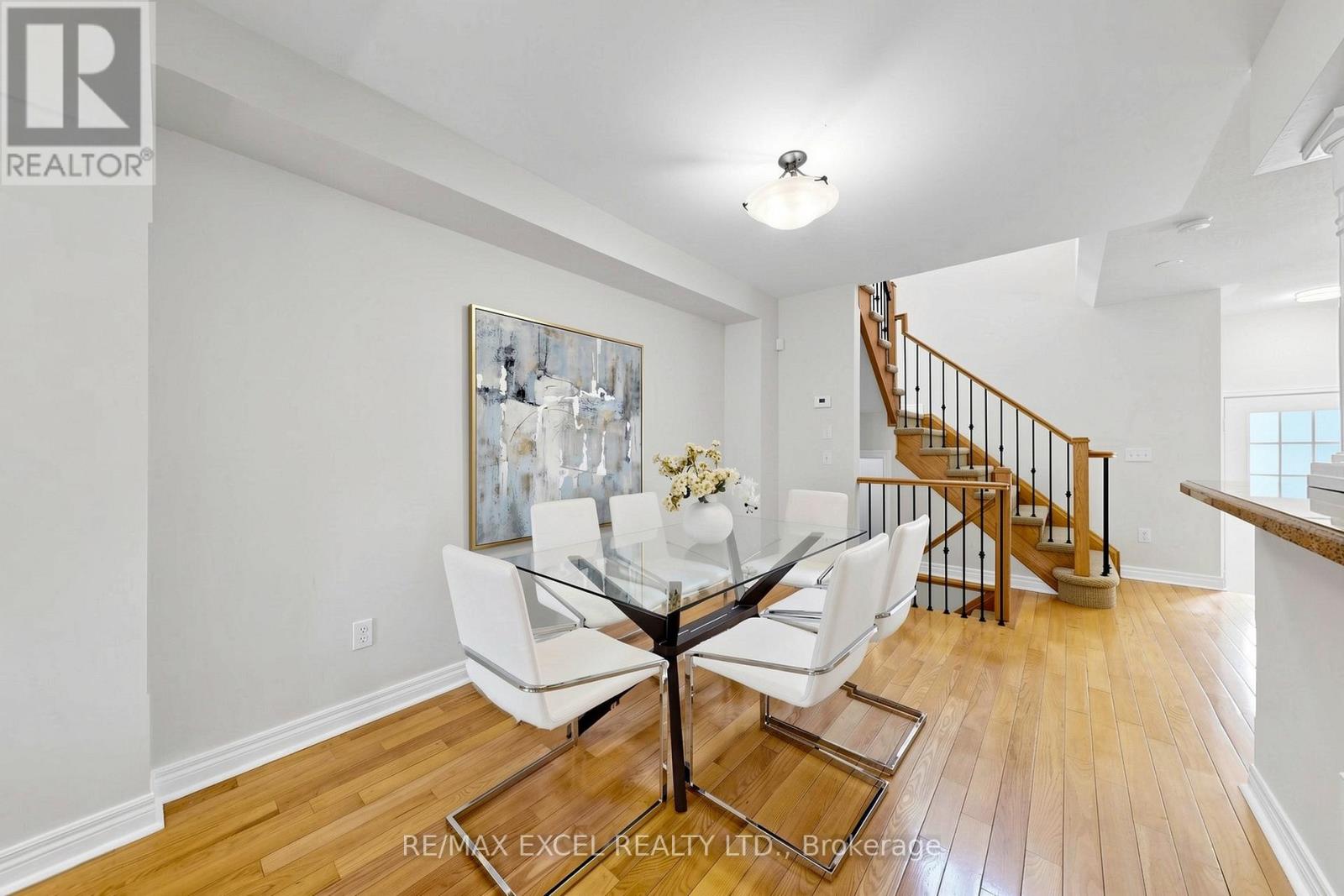 523 Bur Oak Avenue, Markham, Ontario  L6C 2S5 - Photo 10 - N12978630