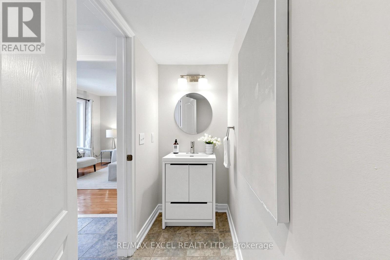 523 Bur Oak Avenue, Markham, Ontario  L6C 2S5 - Photo 18 - N12978630