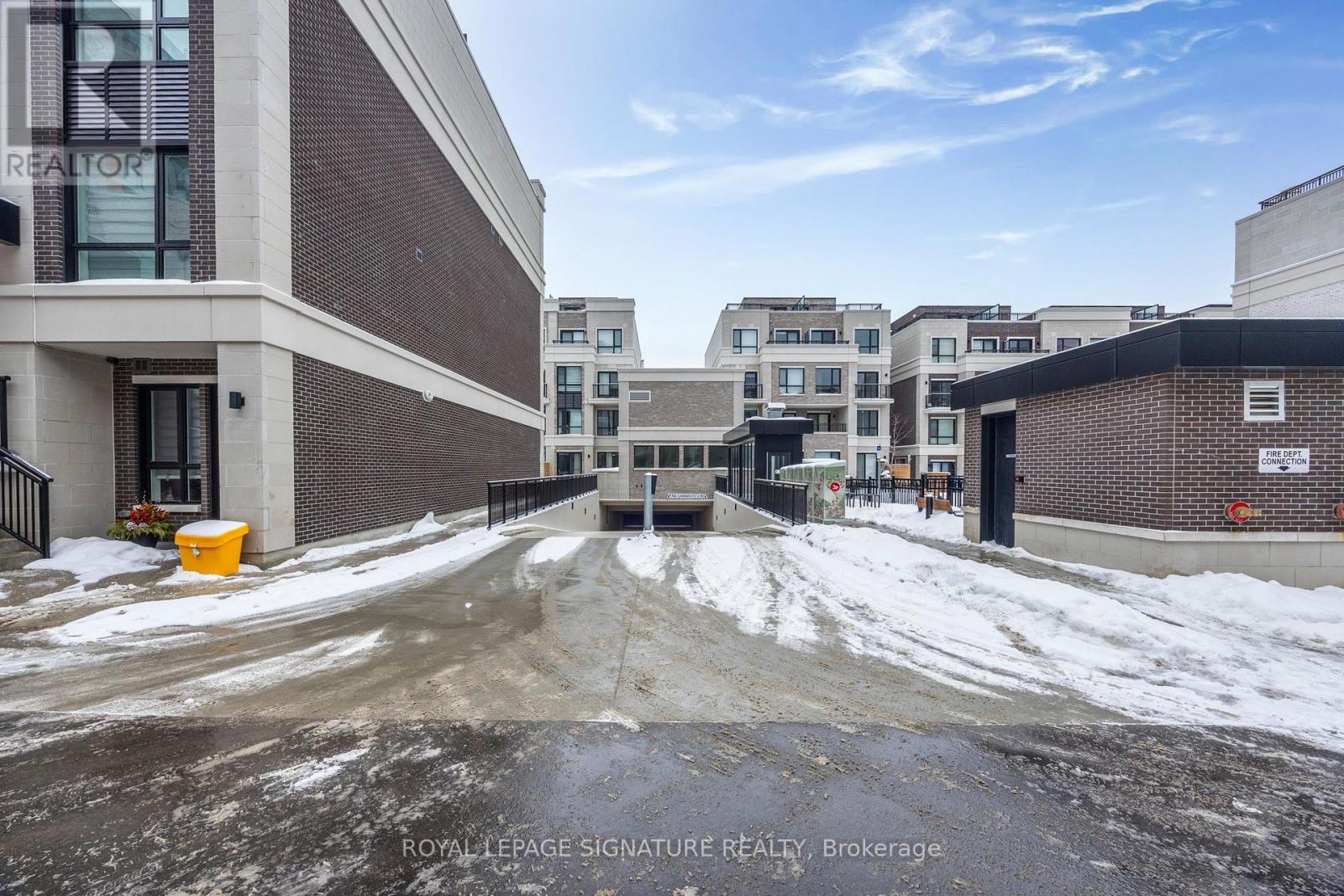 105 - 5 Red Squirrel Lane, Richmond Hill, Ontario  L4S 0P5 - Photo 18 - N12978640