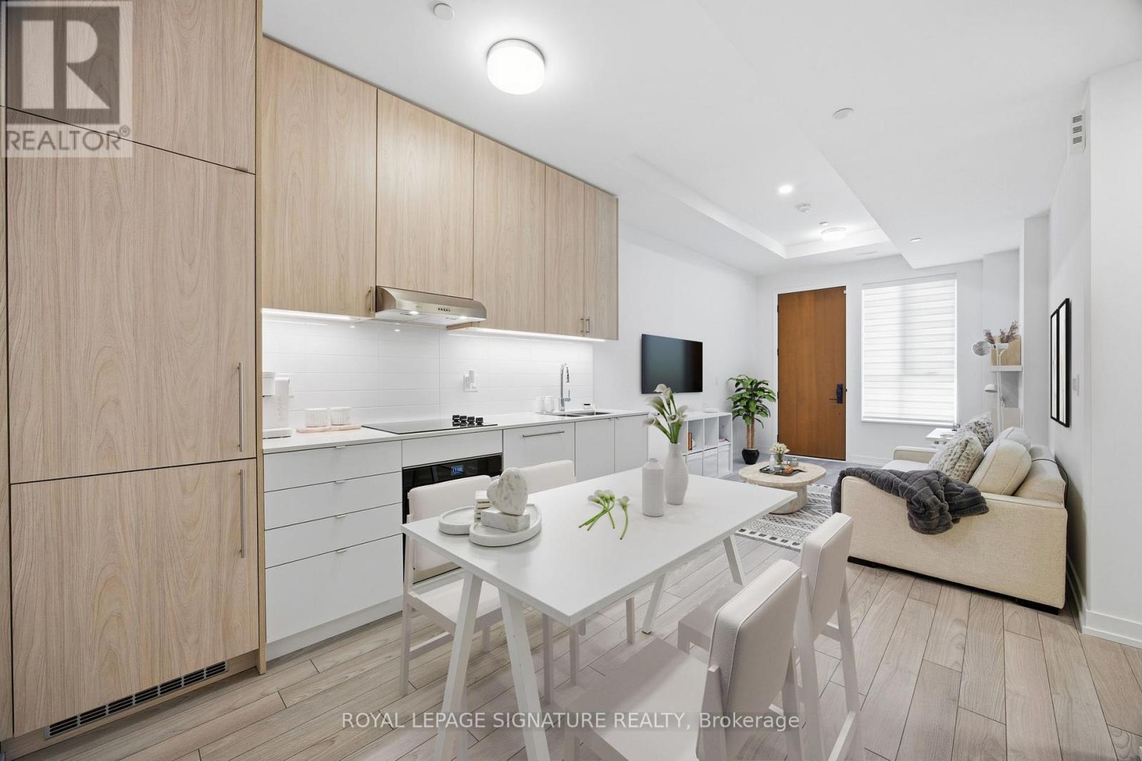 105 - 5 Red Squirrel Lane, Richmond Hill, Ontario  L4S 0P5 - Photo 4 - N12978640