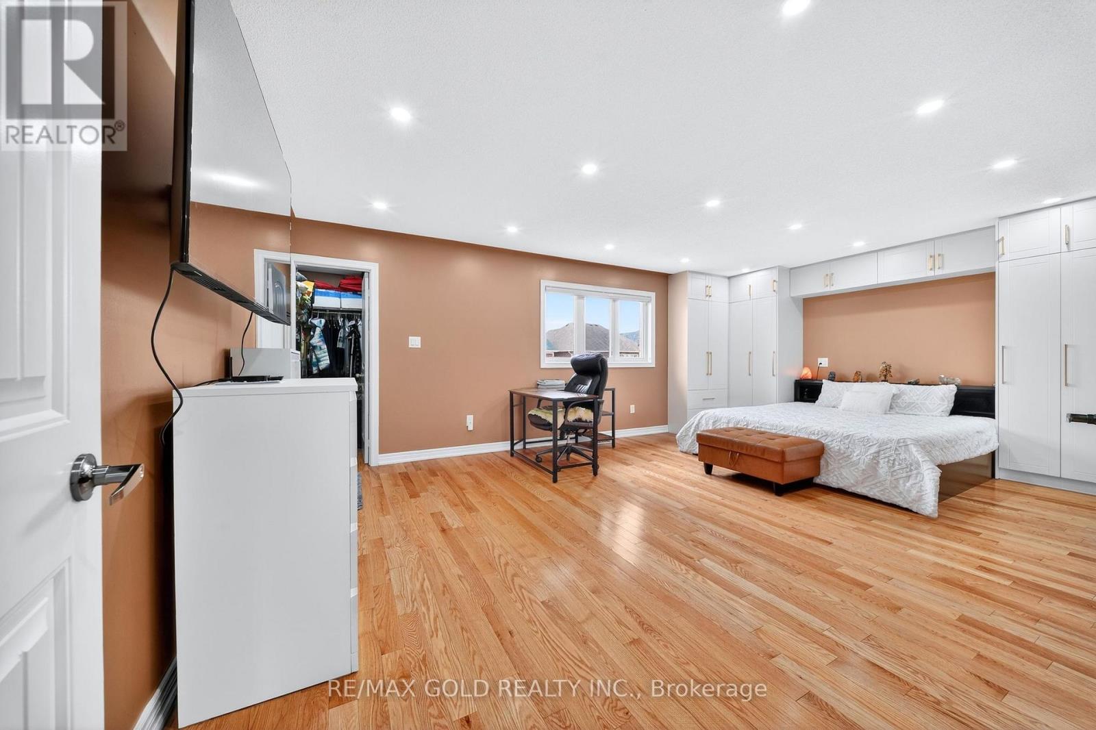 161 Shephard Avenue, New Tecumseth, Ontario  L9R 0J9 - Photo 22 - N12978642