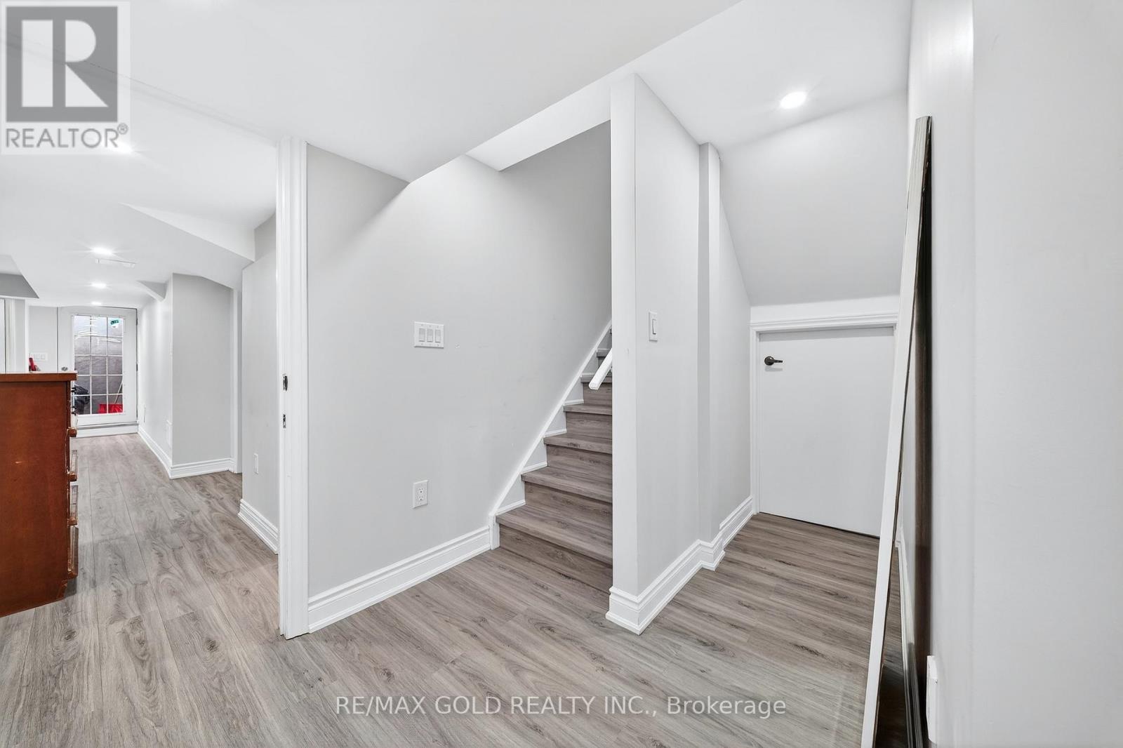 161 Shephard Avenue, New Tecumseth, Ontario  L9R 0J9 - Photo 35 - N12978642