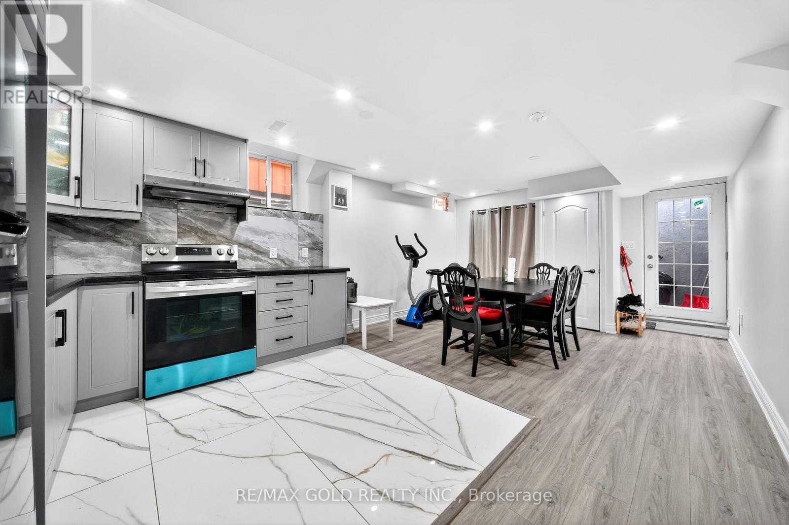 161 Shephard Avenue, New Tecumseth, Ontario  L9R 0J9 - Photo 36 - N12978642