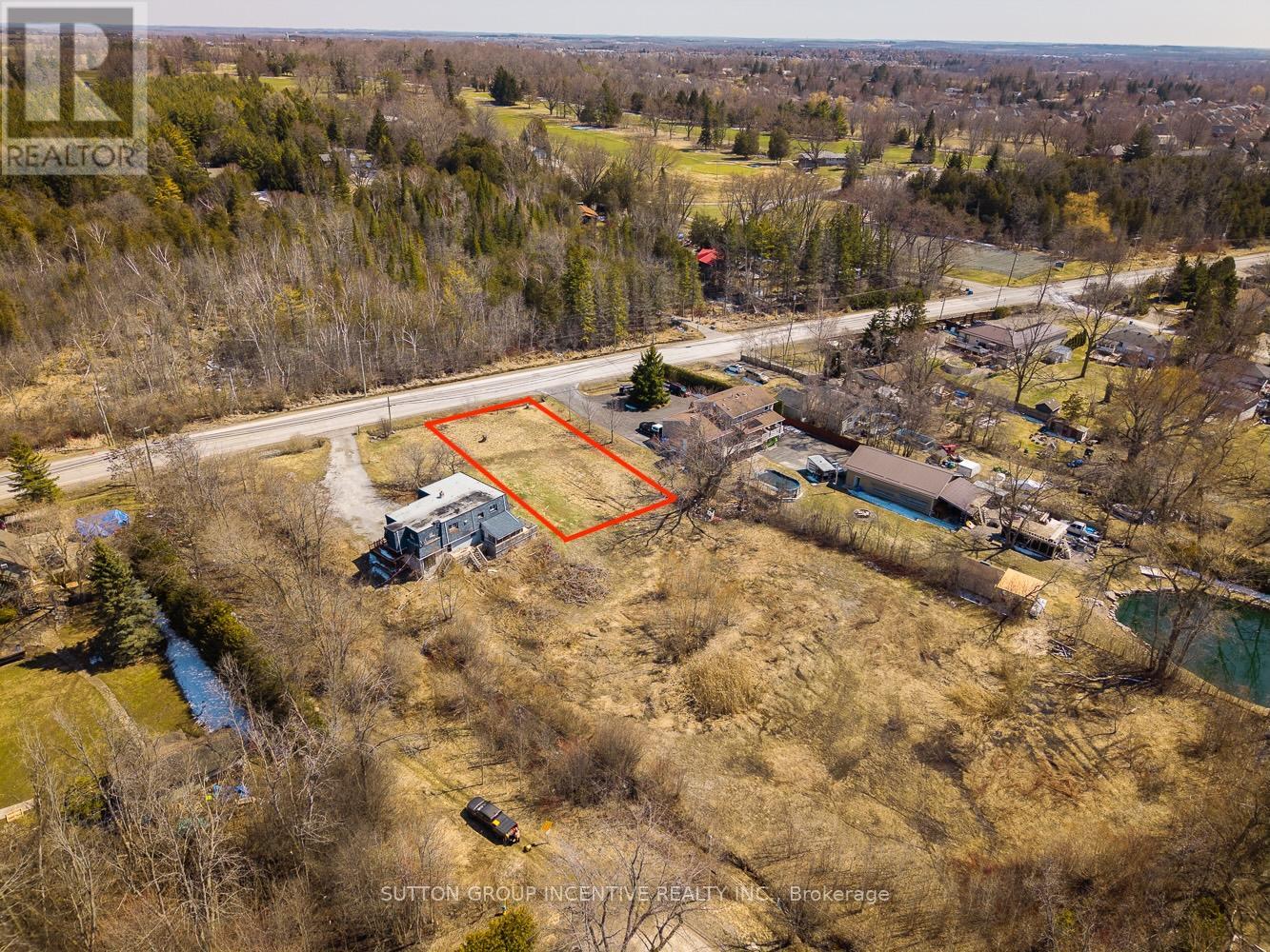 296 Metro Road N, Georgina, Ontario  L4P 3C8 - Photo 2 - N12978646