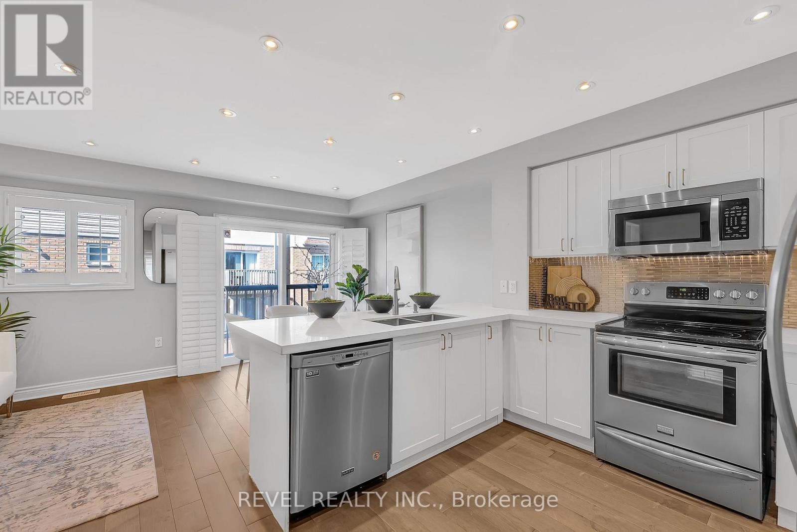 39 Martinworth Lane, Ajax, Ontario  L1Z 0L1 - Photo 13 - E12976578