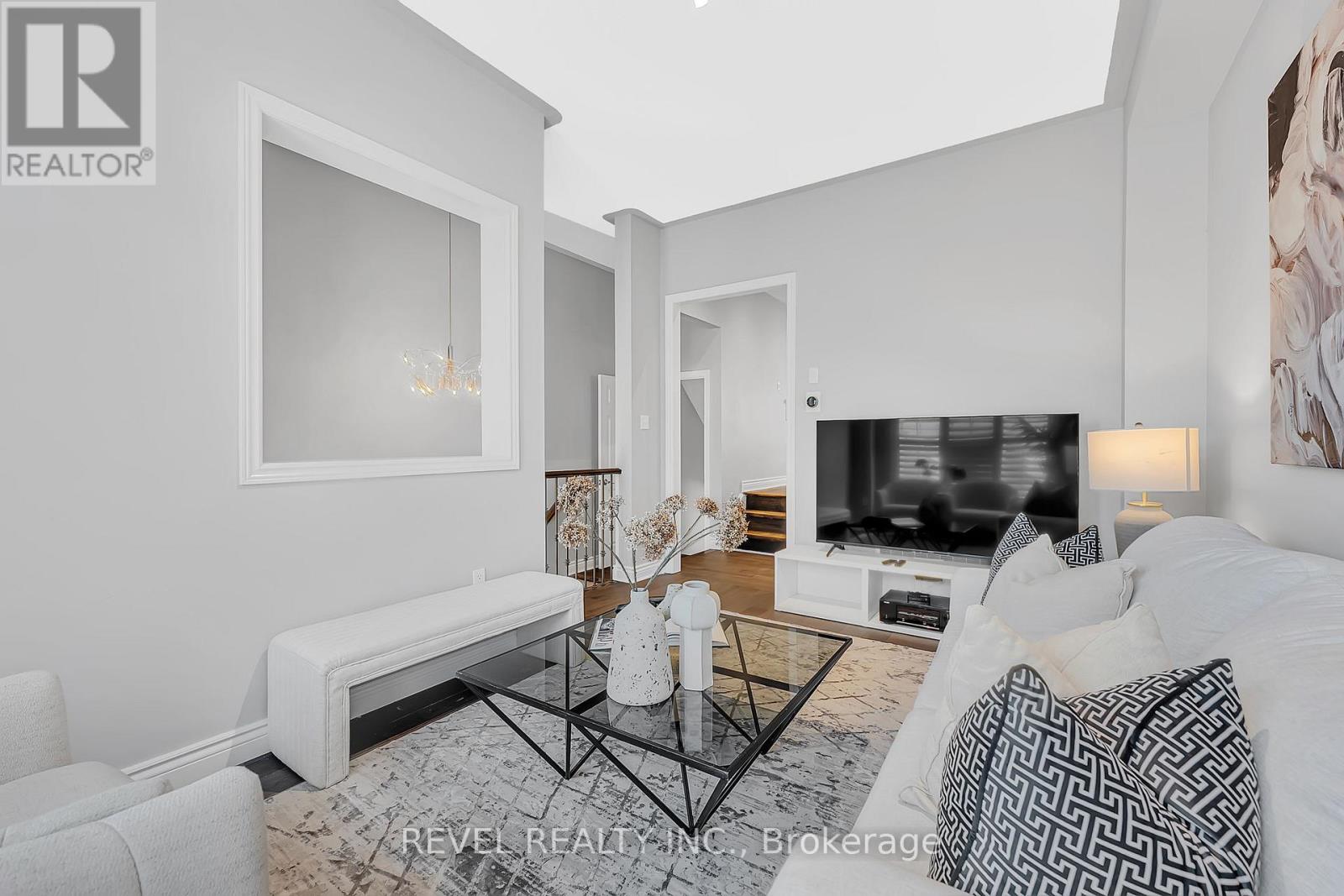 39 Martinworth Lane, Ajax, Ontario  L1Z 0L1 - Photo 10 - E12976578