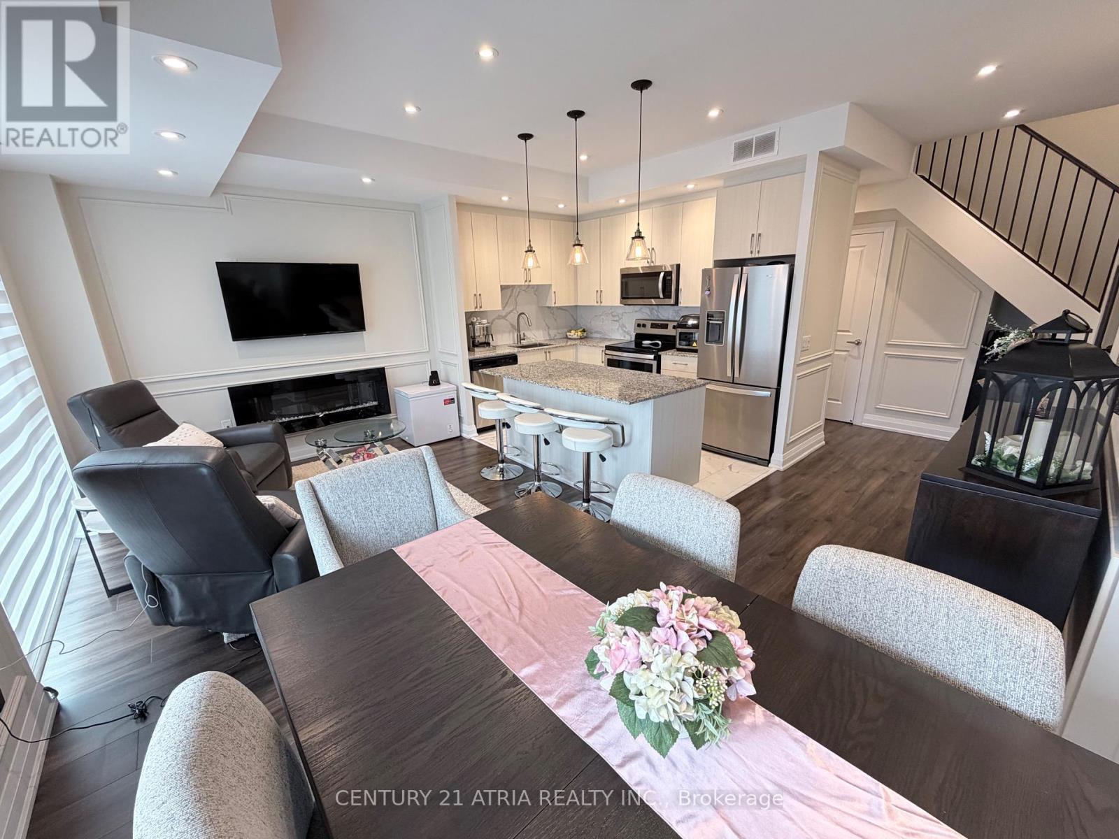 A203 - 5309 Highway 7 Road, Vaughan, Ontario  L4L 0J1 - Photo 6 - N12970676