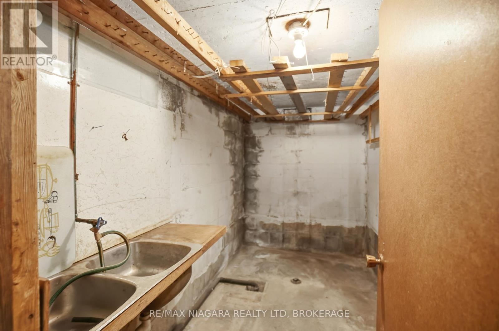 5035 Pettit Avenue, Niagara Falls, Ontario  L2E 7B8 - Photo 32 - X12975188