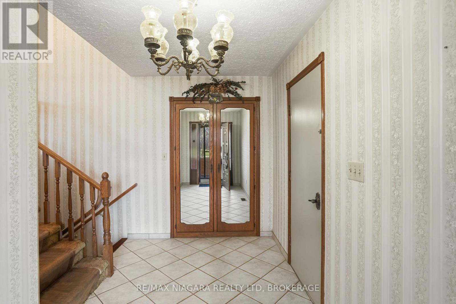 5035 Pettit Avenue, Niagara Falls, Ontario  L2E 7B8 - Photo 8 - X12975188