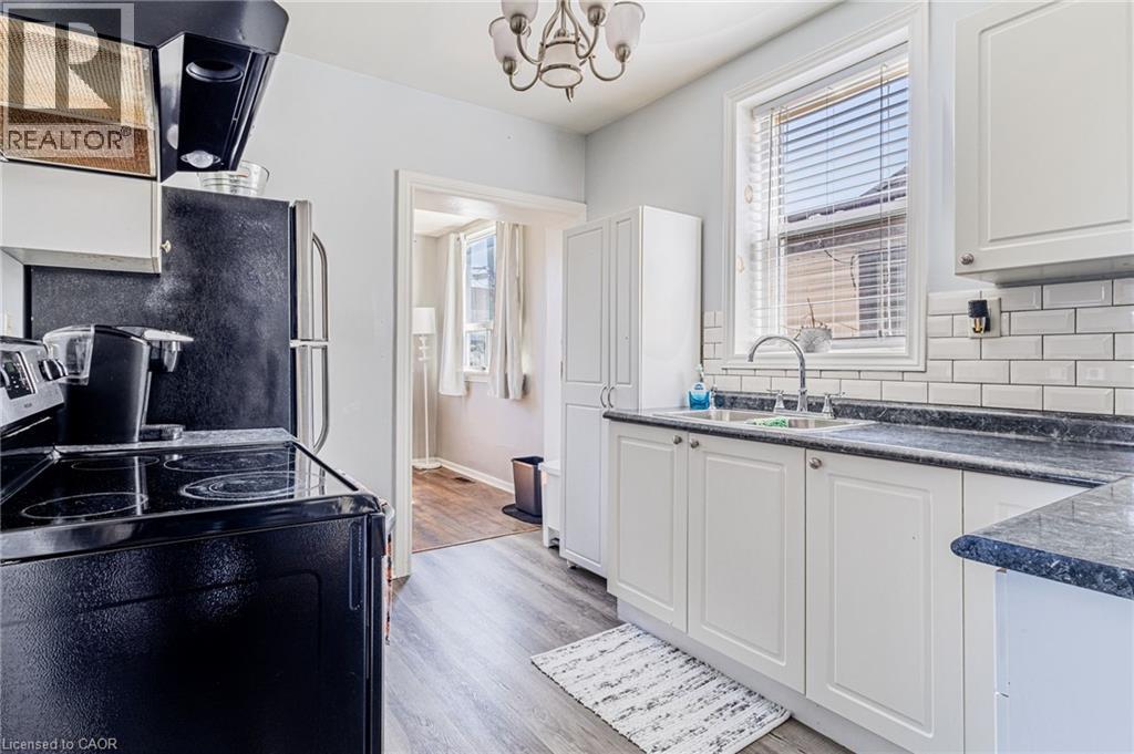 174 Rosslyn Avenue N, Hamilton, Ontario  L8L 7P7 - Photo 8 - 40817696