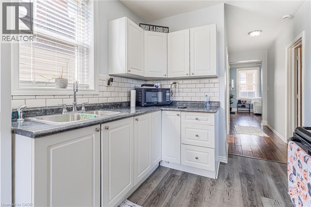 174 Rosslyn Avenue N, Hamilton, Ontario  L8L 7P7 - Photo 9 - 40817696