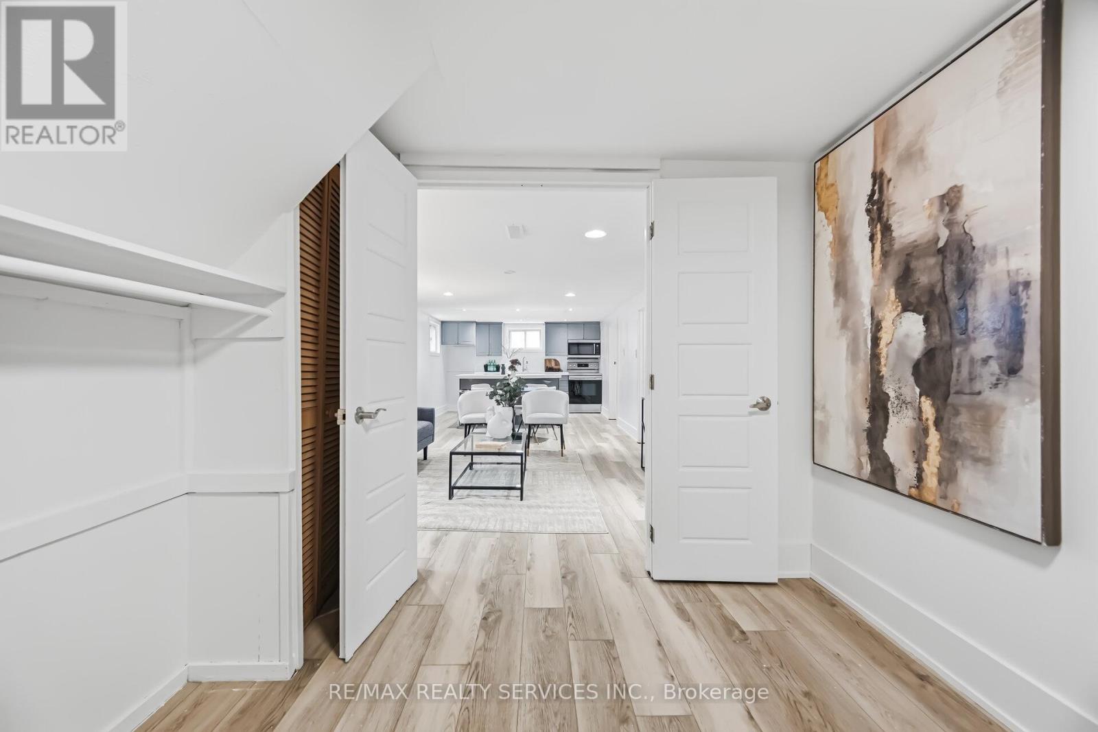 6 Bonnyview Drive, Toronto, Ontario  M8Y 3G6 - Photo 28 - W12978422