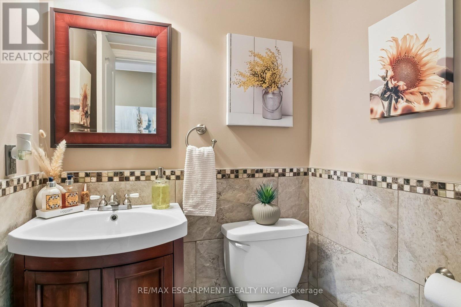 63 Wendell Avenue, Toronto, Ontario  M9N 3K8 - Photo 18 - W12978430