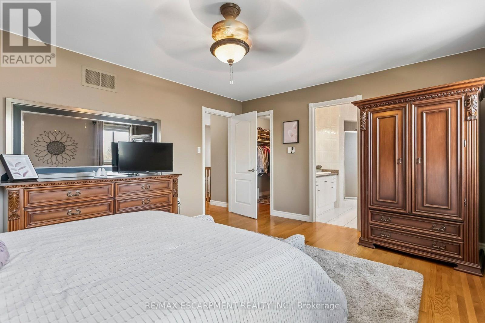 63 Wendell Avenue, Toronto, Ontario  M9N 3K8 - Photo 23 - W12978430