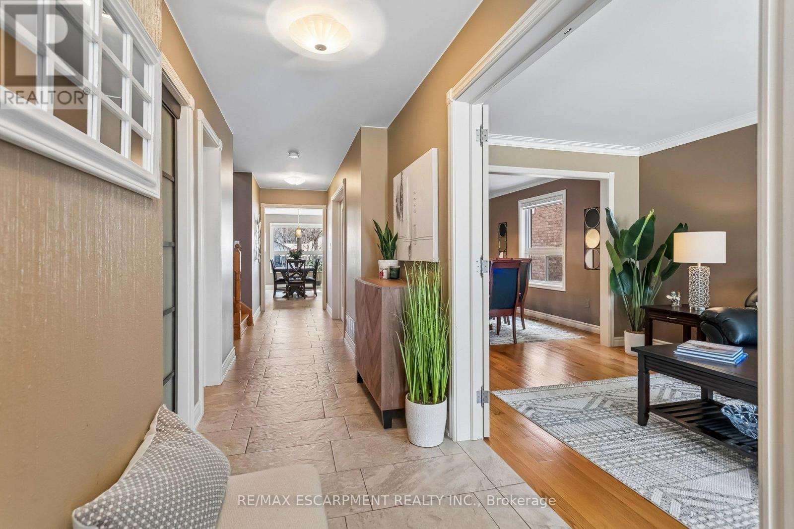 63 Wendell Avenue, Toronto, Ontario  M9N 3K8 - Photo 4 - W12978430