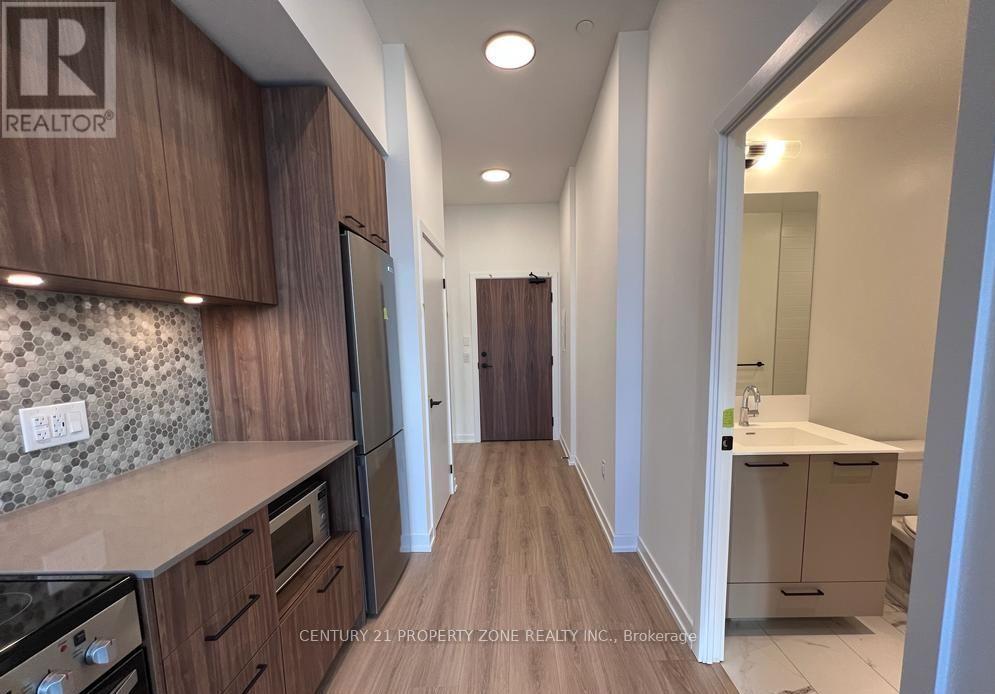 101 - 10 Lagerfield Drive, Brampton, Ontario  L7A 5L3 - Photo 5 - W12978436