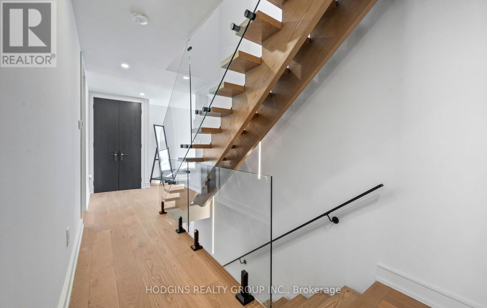 855 Tenth Street, Mississauga, Ontario  L5E 1S7 - Photo 17 - W12978442