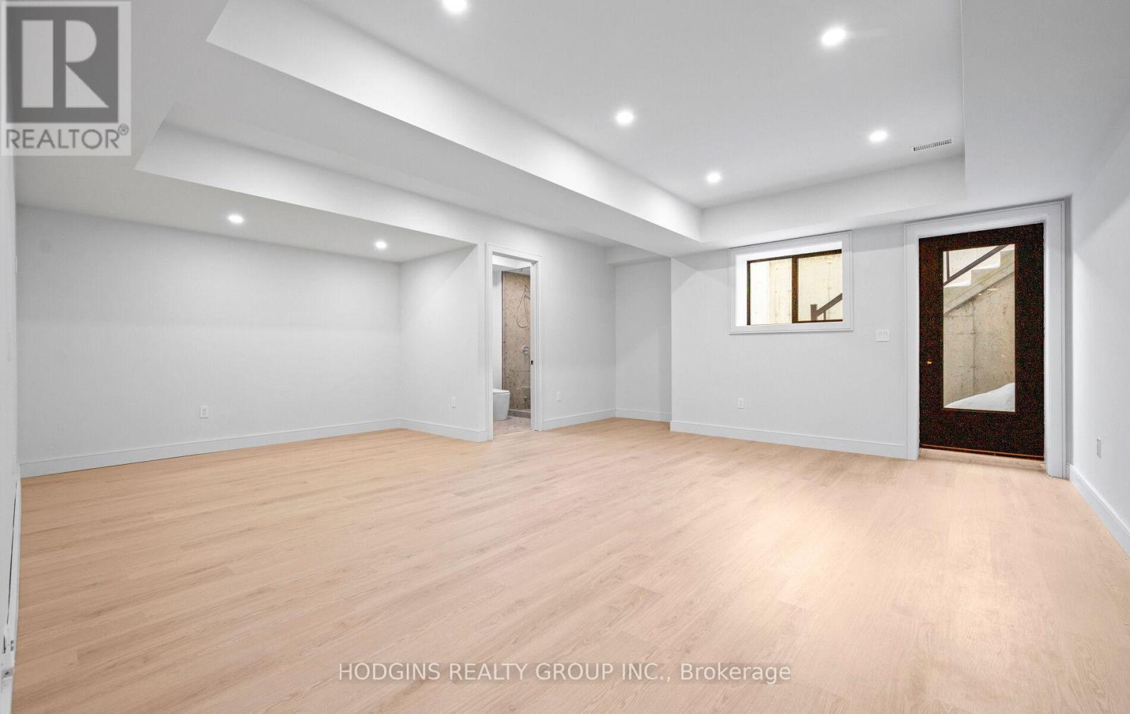 855 Tenth Street, Mississauga, Ontario  L5E 1S7 - Photo 32 - W12978442