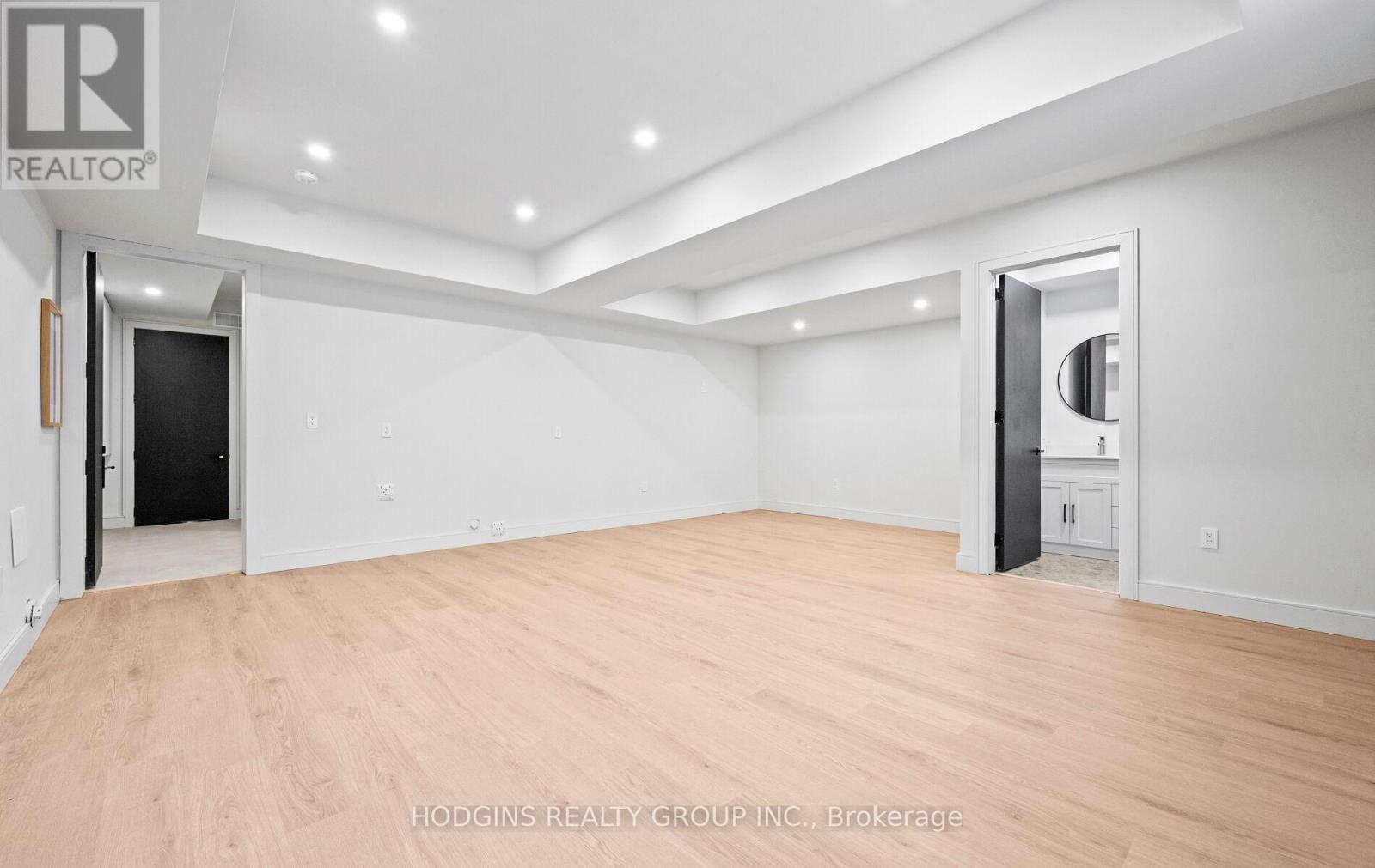 855 Tenth Street, Mississauga, Ontario  L5E 1S7 - Photo 34 - W12978442